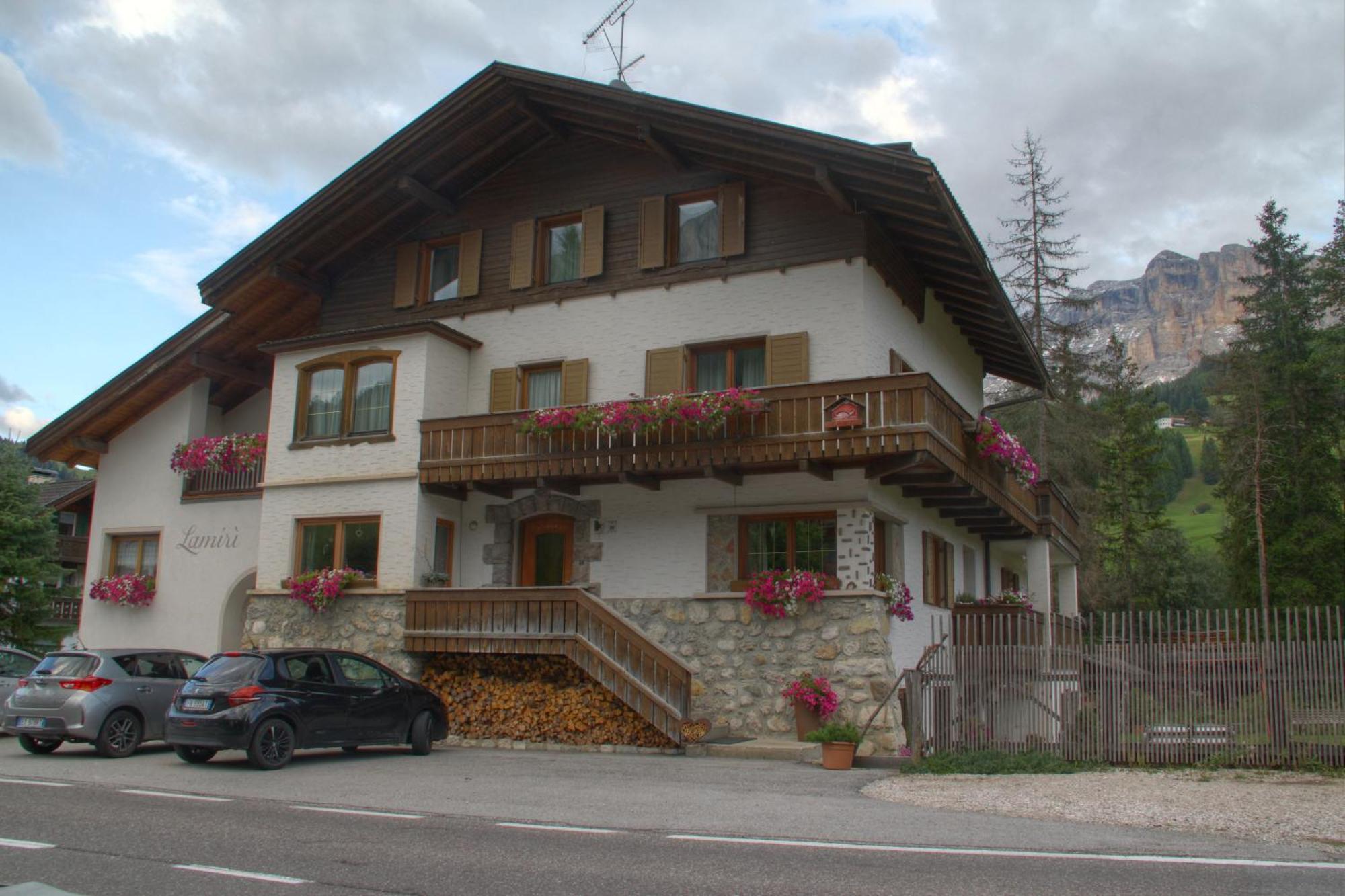 Lamiri Bed and Breakfast Badia  Exteriör bild